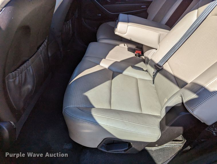 image for item DR6825 2013 Hyundai Santa Fe GLS  SUV