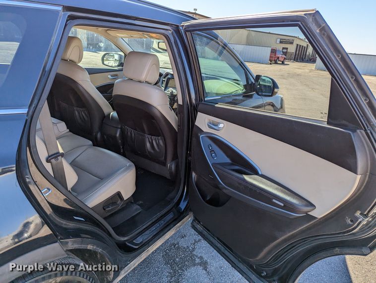 image for item DR6825 2013 Hyundai Santa Fe GLS  SUV