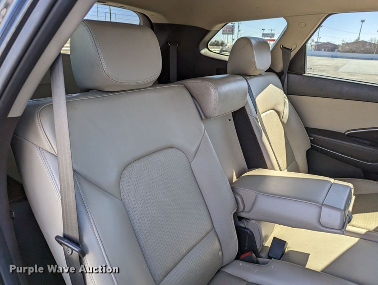 image for item DR6825 2013 Hyundai Santa Fe GLS  SUV