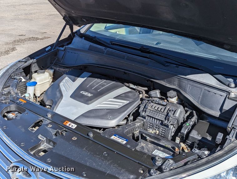 image for item DR6825 2013 Hyundai Santa Fe GLS  SUV