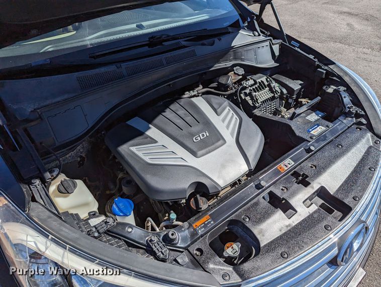 image for item DR6825 2013 Hyundai Santa Fe GLS  SUV