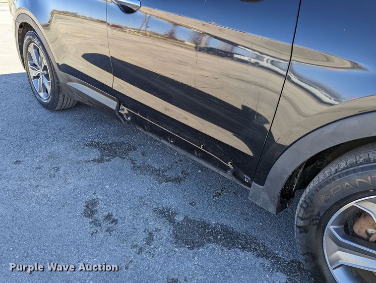 image for item DR6825 2013 Hyundai Santa Fe GLS  SUV