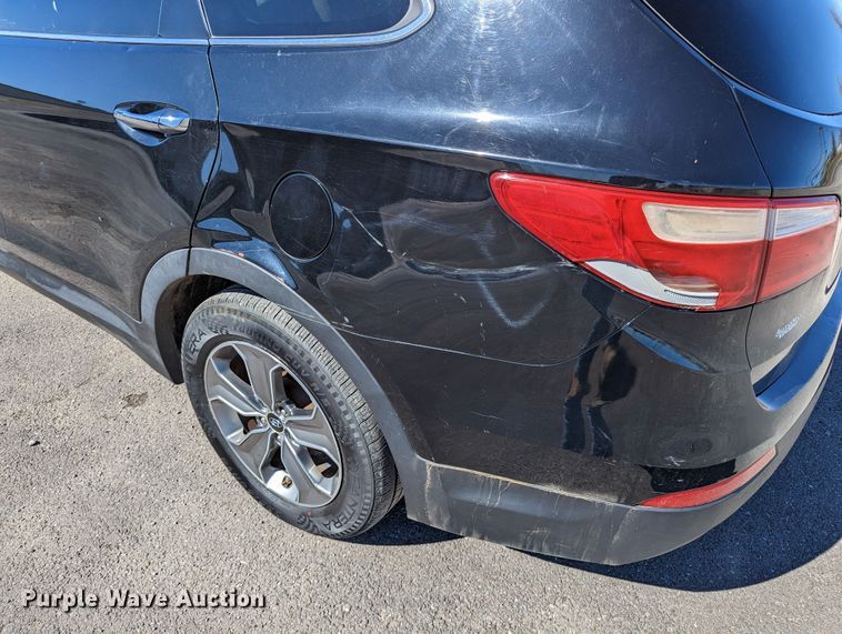 image for item DR6825 2013 Hyundai Santa Fe GLS  SUV