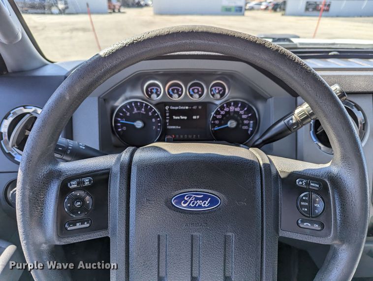 image for item DR6826 2014 Ford F250 Super Duty  Crew Cab pickup truck