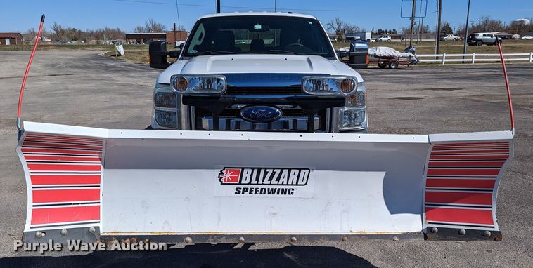 image for item DR6826 2014 Ford F250 Super Duty  Crew Cab pickup truck