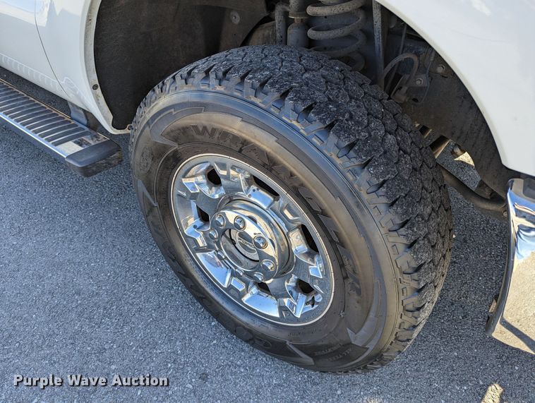 image for item DR6826 2014 Ford F250 Super Duty  Crew Cab pickup truck