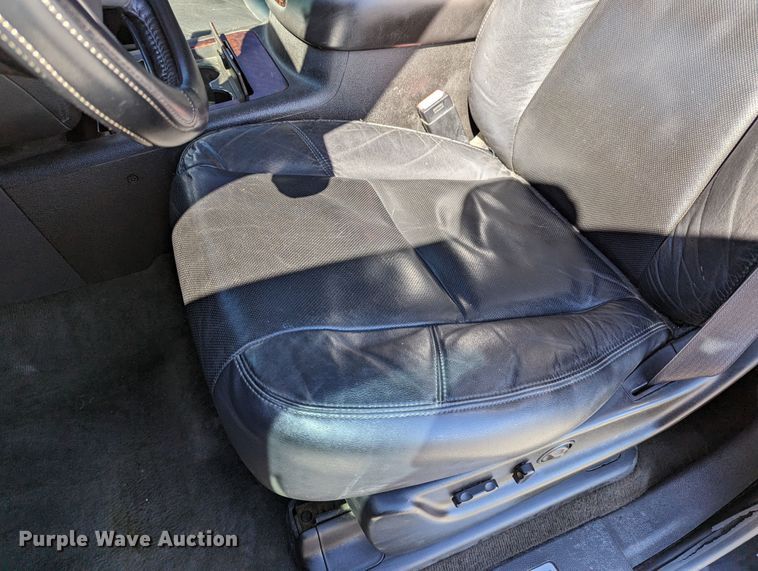 image for item DR6827 2011 GMC Yukon Denali  SUV