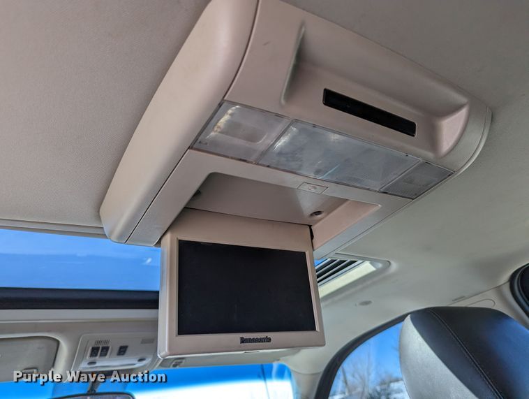 image for item DR6827 2011 GMC Yukon Denali  SUV