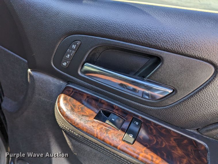 image for item DR6827 2011 GMC Yukon Denali  SUV