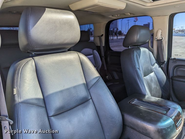 image for item DR6827 2011 GMC Yukon Denali  SUV