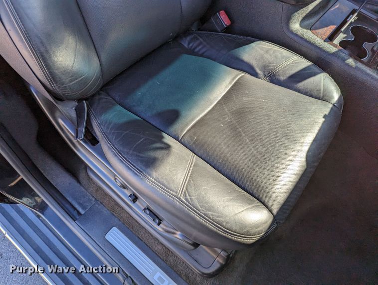 image for item DR6827 2011 GMC Yukon Denali  SUV