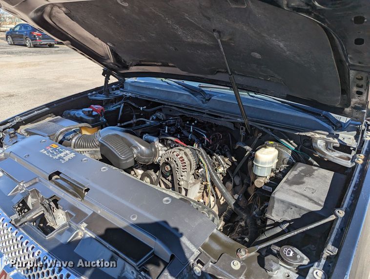 image for item DR6827 2011 GMC Yukon Denali  SUV