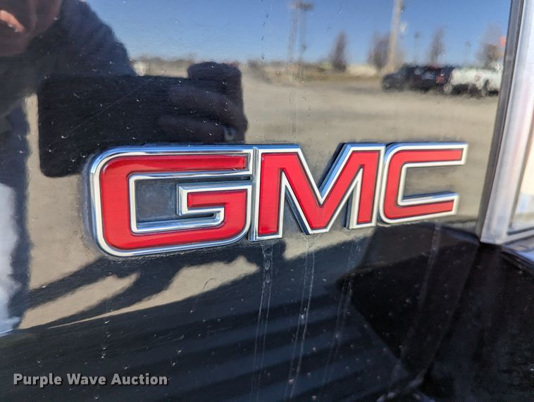 image for item DR6827 2011 GMC Yukon Denali  SUV