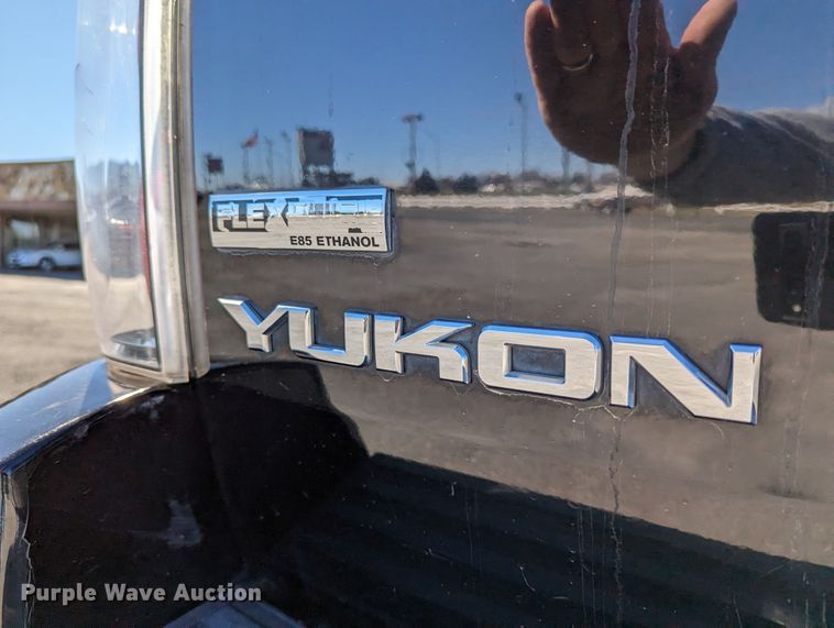 image for item DR6827 2011 GMC Yukon Denali  SUV