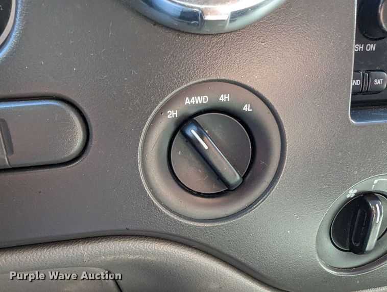 image for item DR6828 2005 Ford Expedition  SUV