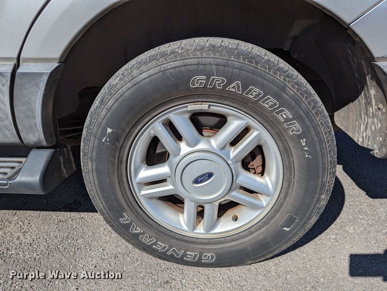 image for item DR6828 2005 Ford Expedition  SUV