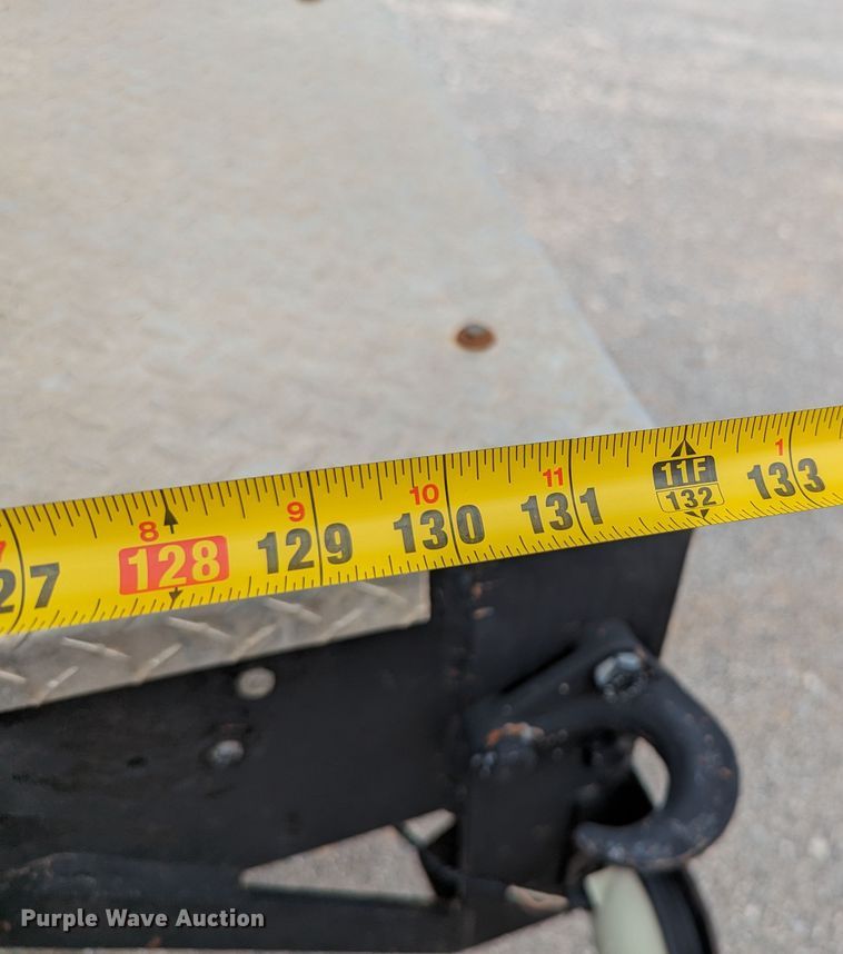 image for item DR6832 1996 International 4700  Crew Cab semi truck