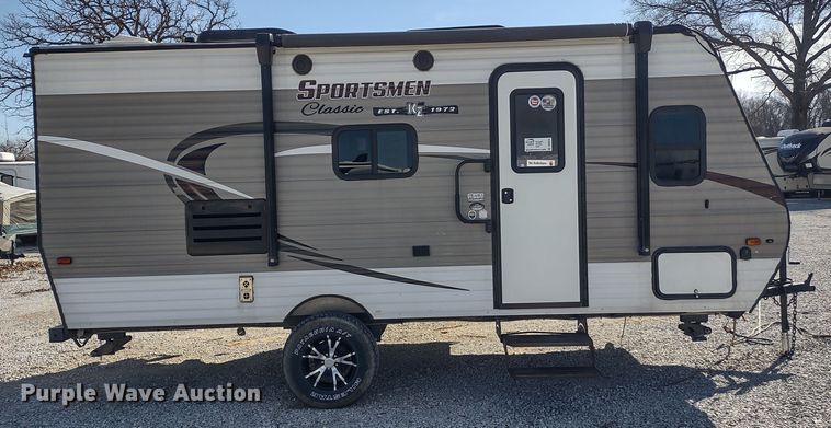 image for item DR8232 2018 KZRV Sportsman Classic  camper