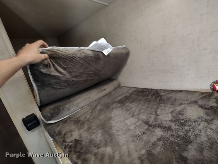 image for item DR8232 2018 KZRV Sportsman Classic  camper