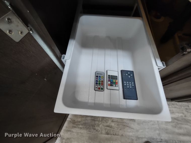 image for item DR8232 2018 KZRV Sportsman Classic  camper