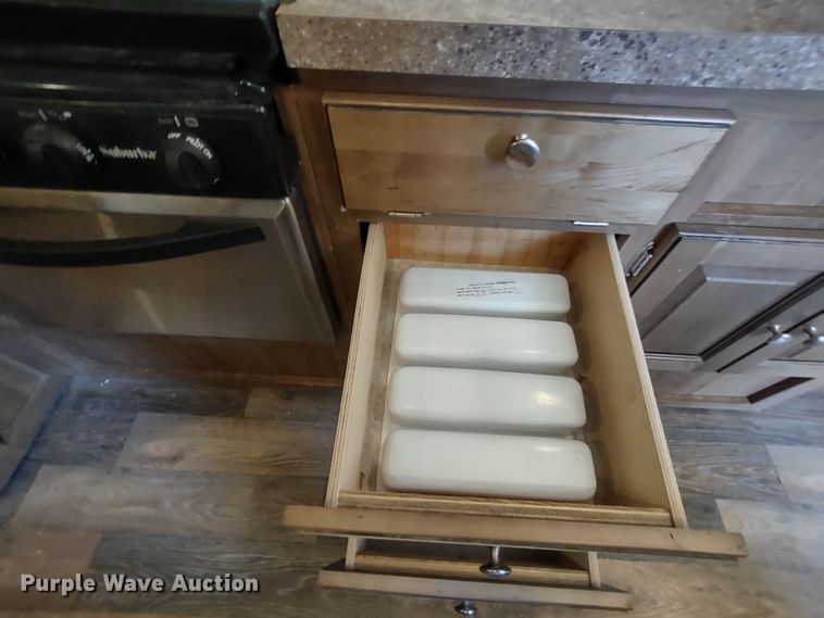 image for item DR8234 2017 Forest River Rockwood 2503S  camper