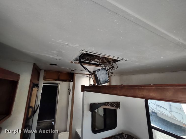 image for item DR8235 2012 Cruiser RV Fun Finder Xtra  toy hauler camper