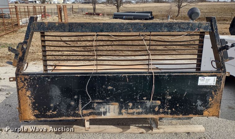 image for item DR8237 Flatbed