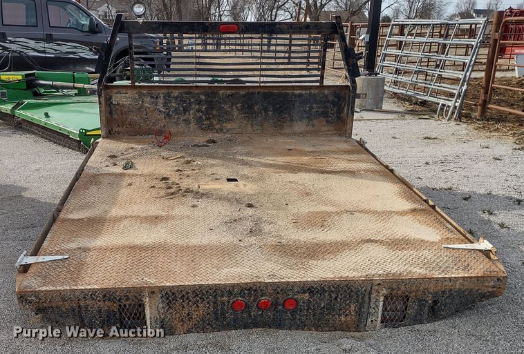 image for item DR8237 Flatbed