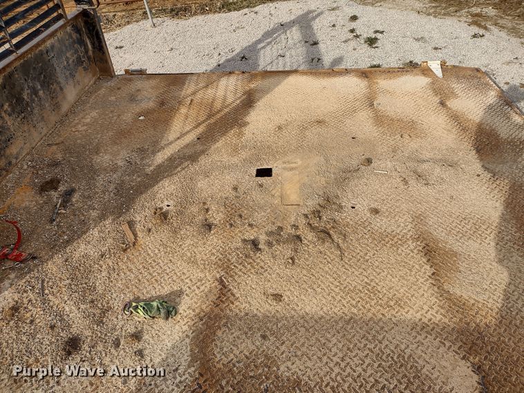 image for item DR8237 Flatbed