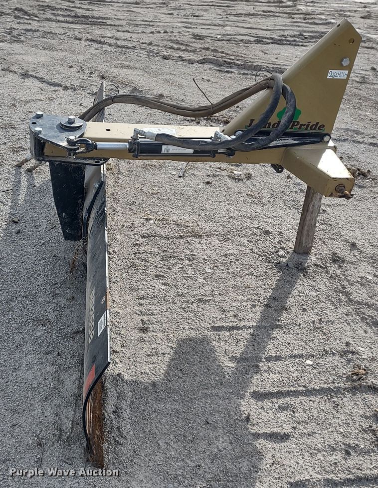 image for item DR8239 Land Pride RB2696  blade