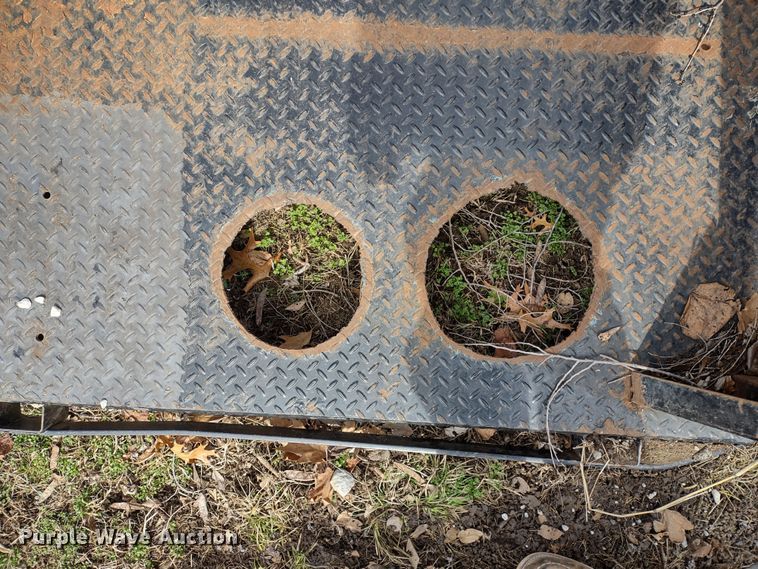 image for item DR8242 CM Truck Beds  flatbed