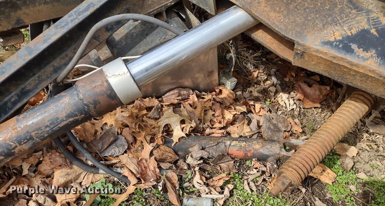 image for item DR8243 8'W snow plow