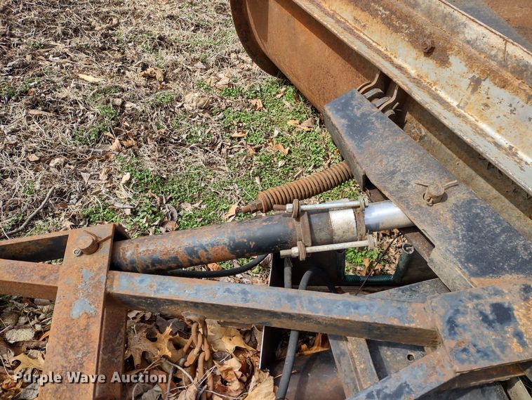 image for item DR8243 8'W snow plow