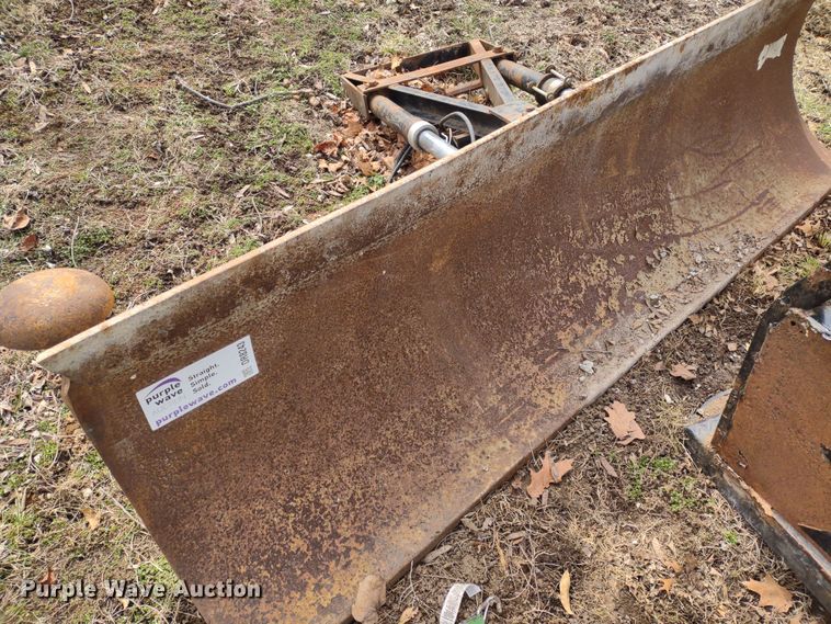 image for item DR8243 8'W snow plow