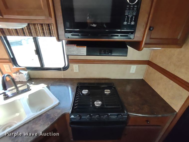 image for item DR8244 2014 Dutchman 315BHDS  camper