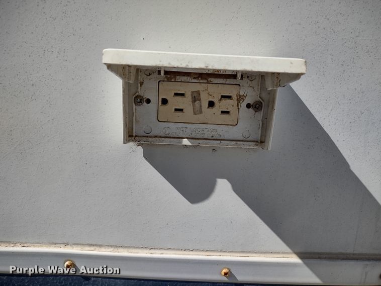 image for item DR8247 2006 Coachmen 525TBS  RV