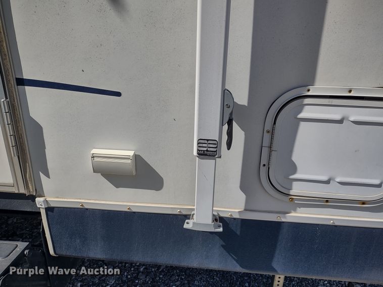 image for item DR8247 2006 Coachmen 525TBS  RV