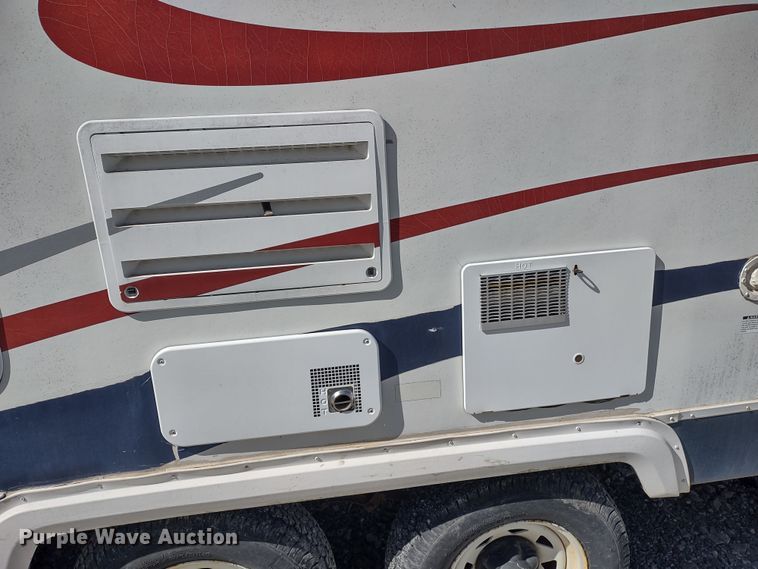 image for item DR8247 2006 Coachmen 525TBS  RV