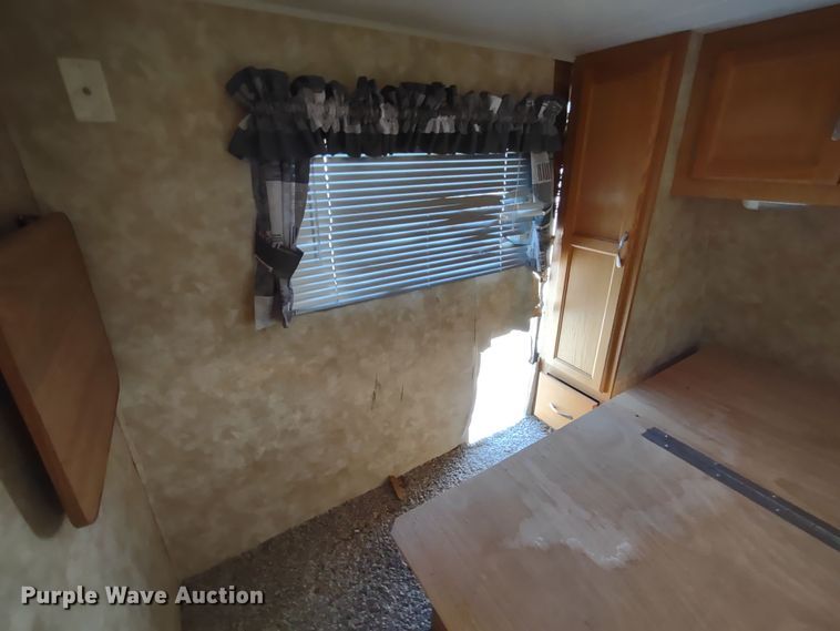 image for item DR8247 2006 Coachmen 525TBS  RV