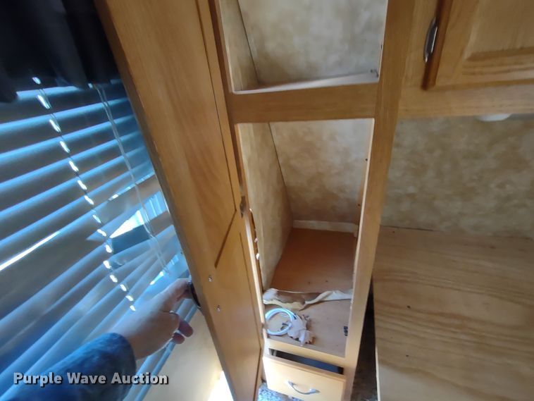 image for item DR8247 2006 Coachmen 525TBS  RV