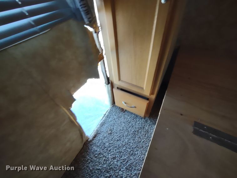 image for item DR8247 2006 Coachmen 525TBS  RV