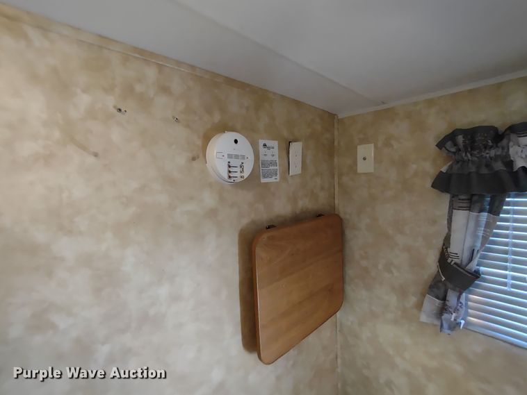 image for item DR8247 2006 Coachmen 525TBS  RV