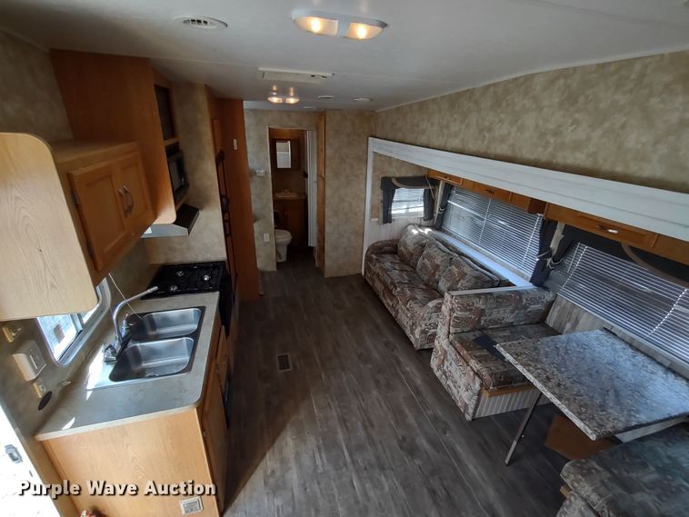 image for item DR8247 2006 Coachmen 525TBS  RV
