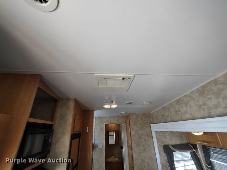 image for item DR8247 2006 Coachmen 525TBS  RV