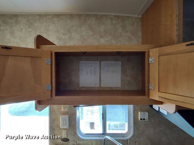 image for item DR8247 2006 Coachmen 525TBS  RV