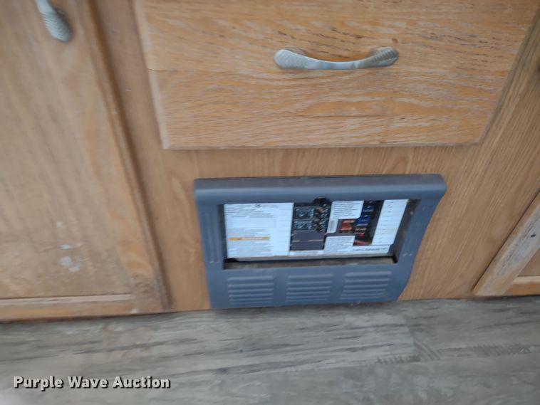 image for item DR8247 2006 Coachmen 525TBS  RV