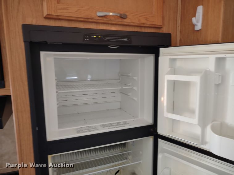 image for item DR8247 2006 Coachmen 525TBS  RV