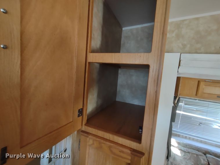 image for item DR8247 2006 Coachmen 525TBS  RV