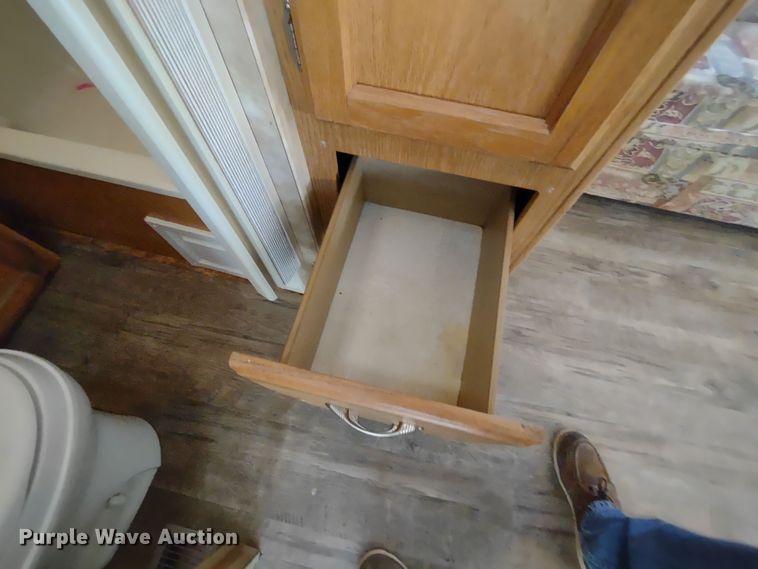 image for item DR8247 2006 Coachmen 525TBS  RV