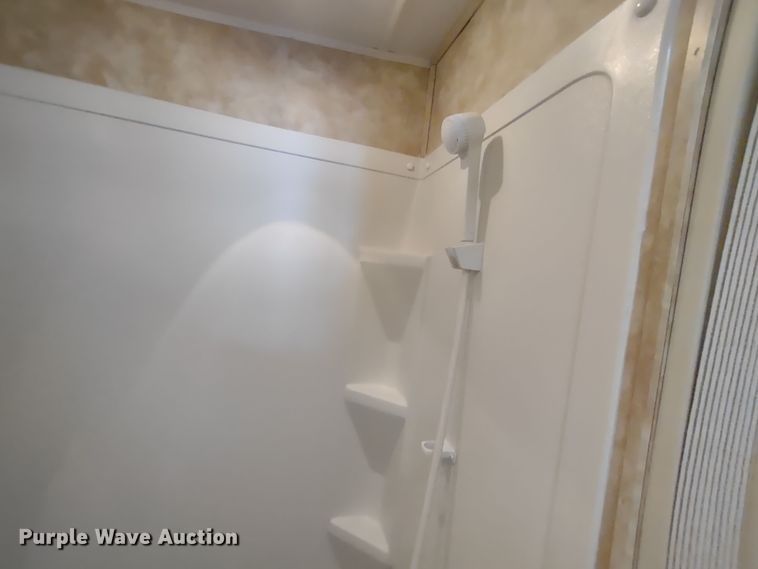 image for item DR8247 2006 Coachmen 525TBS  RV